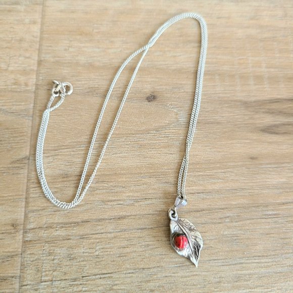 Sterling silver pendant with lady bug on leaf. Made in Italy. - Picture 4 of 5